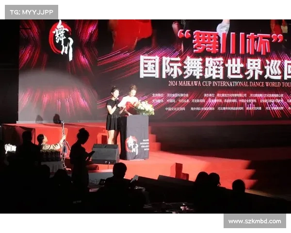 球迷看台的热情与竞技场氛围如何共同塑造体育赛事的独特魅力 球迷看台的热情与竞技场氛围如何共同塑造体育赛事的独特魅力
